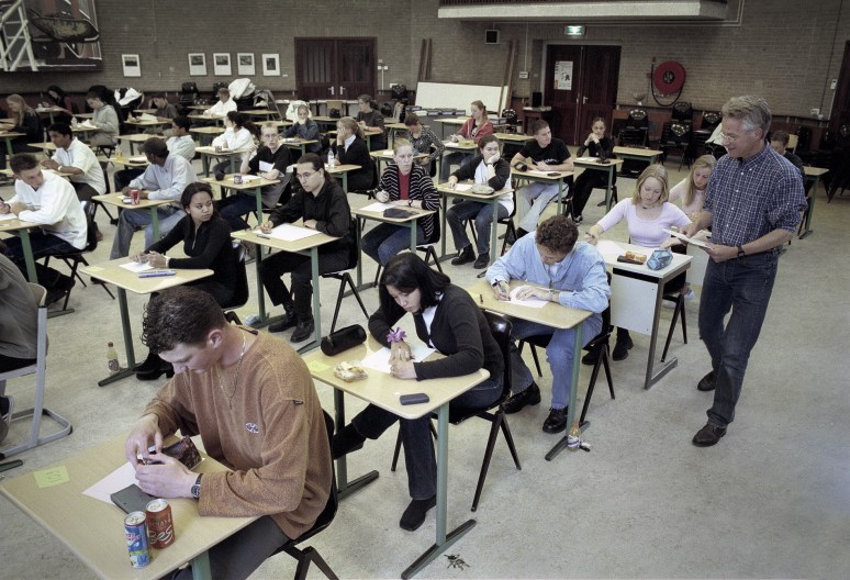 • Hofstad College Den Haag, 25 mei 2000