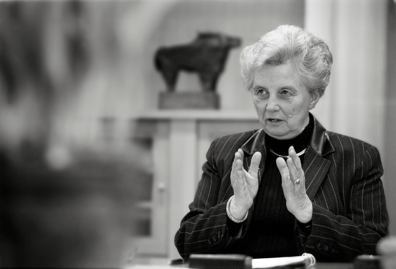 • Els Borst november 2000, Ministerie VWS